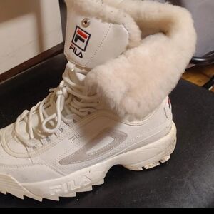 Fila Women's Cream Winter Boots